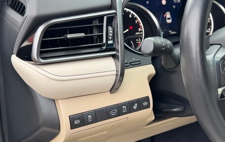 Toyota Camry, 2021 год, 3 450 000 рублей, 8 фотография