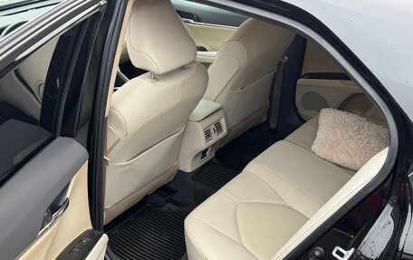 Toyota Camry, 2021 год, 3 450 000 рублей, 17 фотография