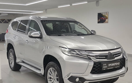 Mitsubishi Pajero Sport III рестайлинг, 2019 год, 3 600 000 рублей, 3 фотография