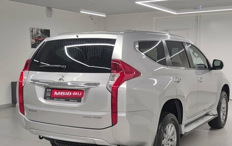 Mitsubishi Pajero Sport III рестайлинг, 2019 год, 3 600 000 рублей, 6 фотография