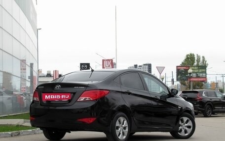 Hyundai Solaris II рестайлинг, 2014 год, 930 000 рублей, 5 фотография