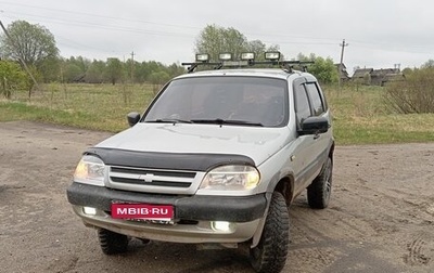 Chevrolet Niva I рестайлинг, 2004 год, 250 000 рублей, 1 фотография