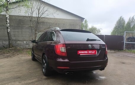 Skoda Superb III рестайлинг, 2012 год, 1 100 000 рублей, 4 фотография