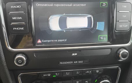 Skoda Superb III рестайлинг, 2012 год, 1 100 000 рублей, 13 фотография