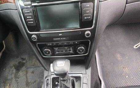 Skoda Superb III рестайлинг, 2012 год, 1 100 000 рублей, 18 фотография