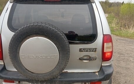 Chevrolet Niva I рестайлинг, 2004 год, 250 000 рублей, 5 фотография
