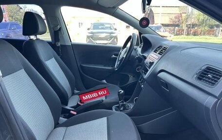 Volkswagen Polo VI (EU Market), 2013 год, 650 000 рублей, 16 фотография