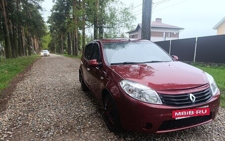 Renault Sandero I, 2012 год, 400 000 рублей, 3 фотография