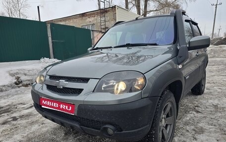 Chevrolet Niva I рестайлинг, 2018 год, 750 000 рублей, 1 фотография