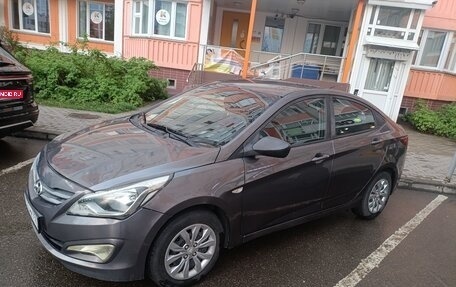 Hyundai Solaris II рестайлинг, 2016 год, 600 000 рублей, 1 фотография