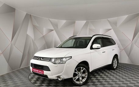 Mitsubishi Outlander III рестайлинг 3, 2013 год, 1 125 000 рублей, 1 фотография