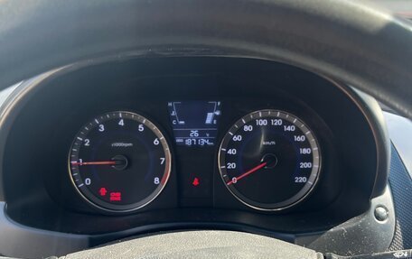 Hyundai Solaris II рестайлинг, 2012 год, 650 000 рублей, 7 фотография