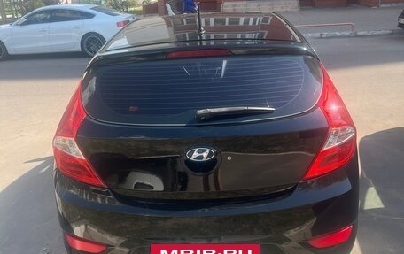 Hyundai Solaris II рестайлинг, 2012 год, 650 000 рублей, 3 фотография