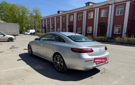 Mercedes-Benz E-Класс, 2018 год, 4 000 000 рублей, 4 фотография