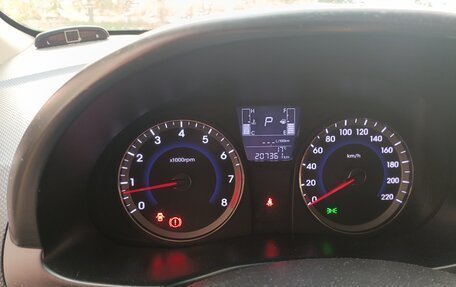 Hyundai Solaris II рестайлинг, 2016 год, 600 000 рублей, 11 фотография