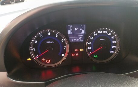 Hyundai Solaris II рестайлинг, 2016 год, 600 000 рублей, 10 фотография