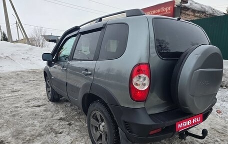 Chevrolet Niva I рестайлинг, 2018 год, 750 000 рублей, 4 фотография