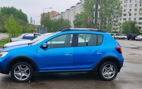 Renault Sandero II рестайлинг, 2020 год, 1 320 000 рублей, 2 фотография