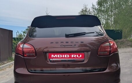 Porsche Cayenne III, 2011 год, 1 620 000 рублей, 2 фотография