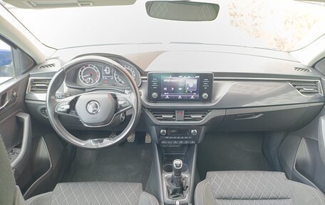 Skoda Rapid II, 2021 год, 1 650 000 рублей, 15 фотография