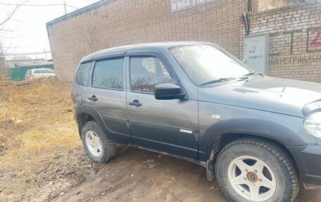 Chevrolet Niva I рестайлинг, 2012 год, 420 000 рублей, 2 фотография