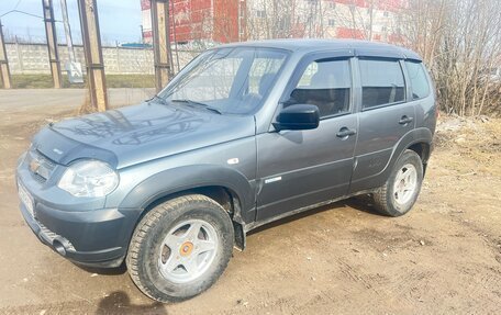 Chevrolet Niva I рестайлинг, 2012 год, 420 000 рублей, 3 фотография