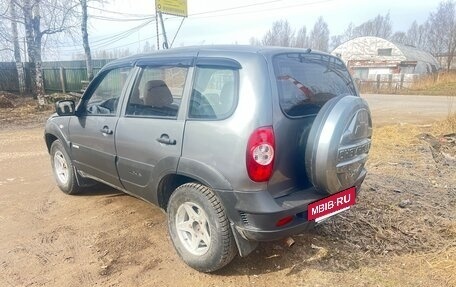 Chevrolet Niva I рестайлинг, 2012 год, 420 000 рублей, 4 фотография