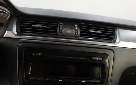 Skoda Rapid I, 2014 год, 899 000 рублей, 12 фотография