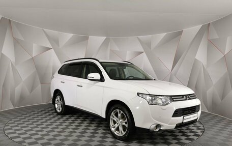 Mitsubishi Outlander III рестайлинг 3, 2013 год, 1 125 000 рублей, 3 фотография