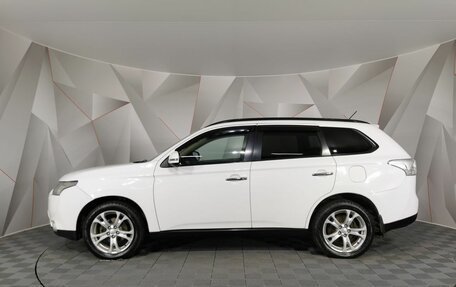 Mitsubishi Outlander III рестайлинг 3, 2013 год, 1 125 000 рублей, 5 фотография