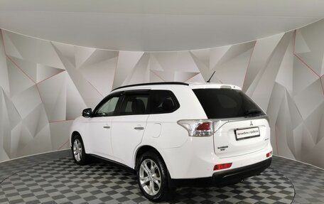 Mitsubishi Outlander III рестайлинг 3, 2013 год, 1 125 000 рублей, 4 фотография