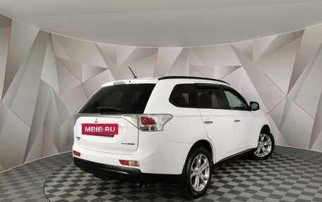 Mitsubishi Outlander III рестайлинг 3, 2013 год, 1 125 000 рублей, 2 фотография