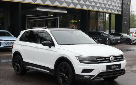 Volkswagen Tiguan II, 2019 год, 2 380 000 рублей, 3 фотография