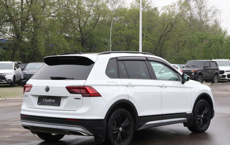 Volkswagen Tiguan II, 2019 год, 2 380 000 рублей, 5 фотография