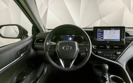 Toyota Camry, 2022 год, 3 170 000 рублей, 8 фотография