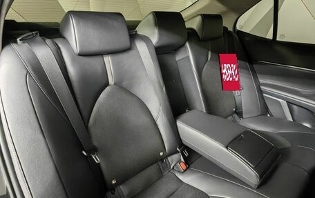 Toyota Camry, 2022 год, 3 170 000 рублей, 19 фотография