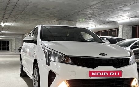 KIA Rio IV, 2021 год, 1 250 000 рублей, 3 фотография
