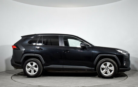 Toyota RAV4, 2022 год, 3 150 000 рублей, 4 фотография