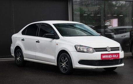 Volkswagen Polo VI (EU Market), 2015 год, 730 000 рублей, 3 фотография
