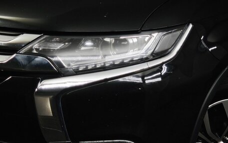 Mitsubishi Outlander III рестайлинг 3, 2018 год, 1 947 000 рублей, 10 фотография