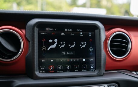 Jeep Wrangler, 2020 год, 5 650 000 рублей, 22 фотография