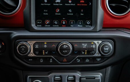 Jeep Wrangler, 2020 год, 5 650 000 рублей, 25 фотография