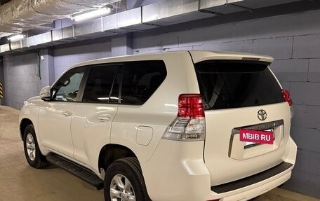 Toyota Land Cruiser Prado 150 рестайлинг 2, 2011 год, 3 550 000 рублей, 4 фотография