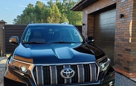 Toyota Land Cruiser Prado 150 рестайлинг 2, 2018 год, 5 490 000 рублей, 2 фотография