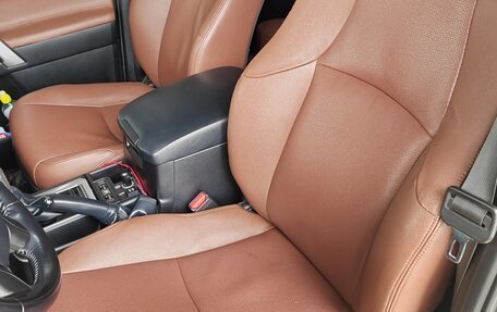Toyota Land Cruiser Prado 150 рестайлинг 2, 2018 год, 5 490 000 рублей, 17 фотография