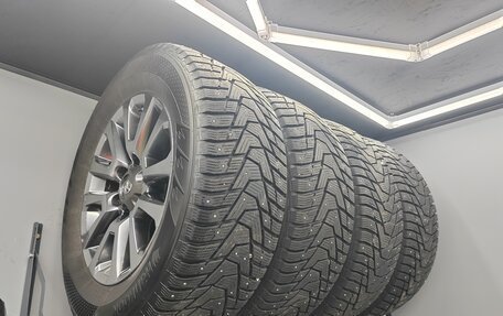 Toyota Land Cruiser Prado 150 рестайлинг 2, 2018 год, 5 490 000 рублей, 19 фотография