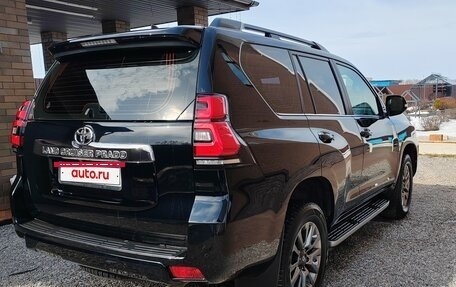 Toyota Land Cruiser Prado 150 рестайлинг 2, 2018 год, 5 490 000 рублей, 6 фотография