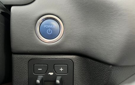 Toyota Sequoia, 2023 год, 10 999 000 рублей, 28 фотография