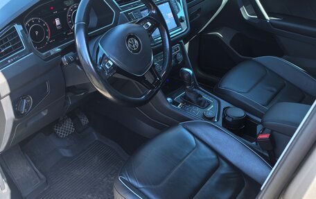 Volkswagen Tiguan II, 2017 год, 2 740 000 рублей, 5 фотография
