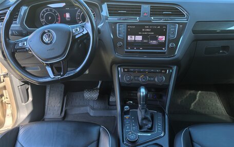 Volkswagen Tiguan II, 2017 год, 2 740 000 рублей, 9 фотография